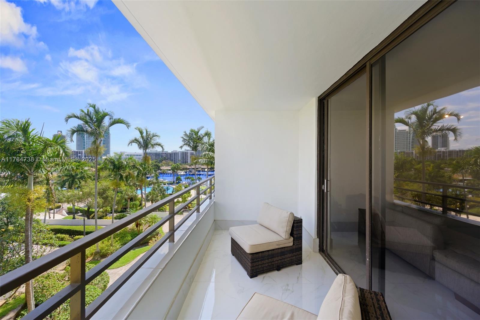 Photo 1 of 500 Three Islands Blvd 206, Hallandale Beach, Florida, $3,400, Web #: 11784738