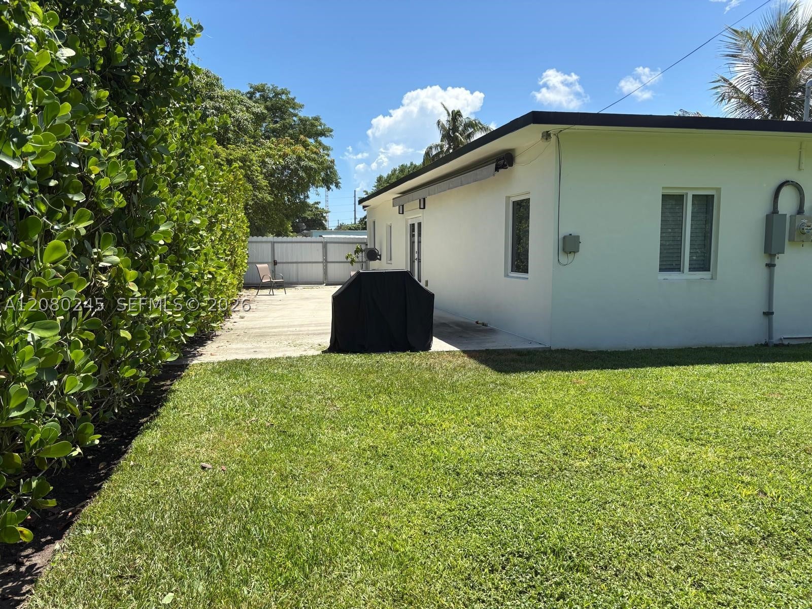 5911 SW 62nd Ter
