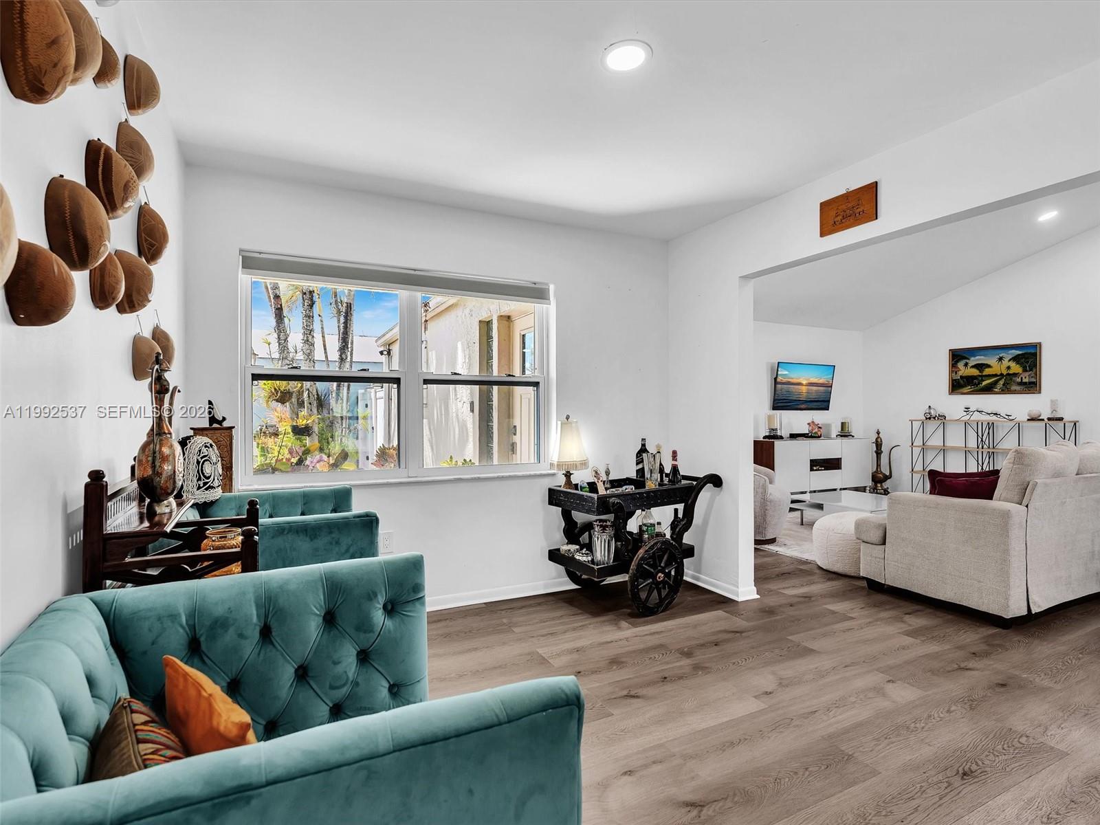 CORAL LAKES - Residential