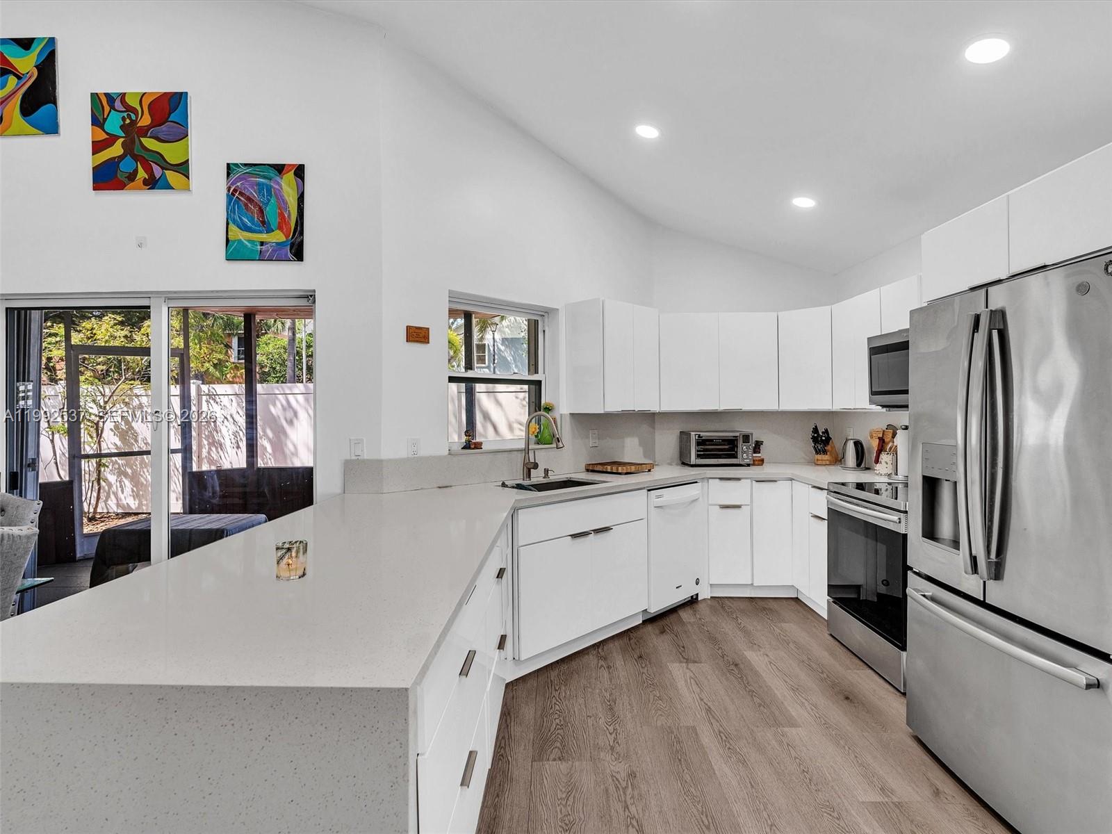 CORAL LAKES - Residential