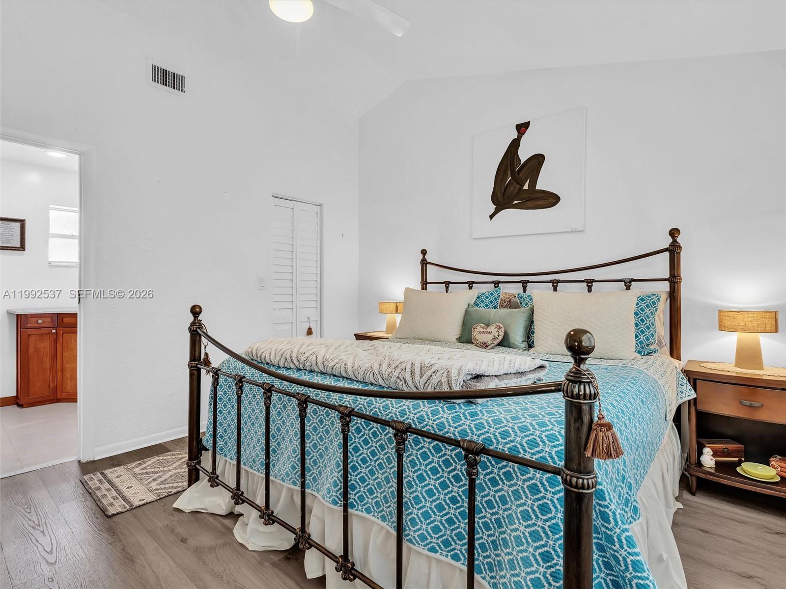 CORAL LAKES - Residential