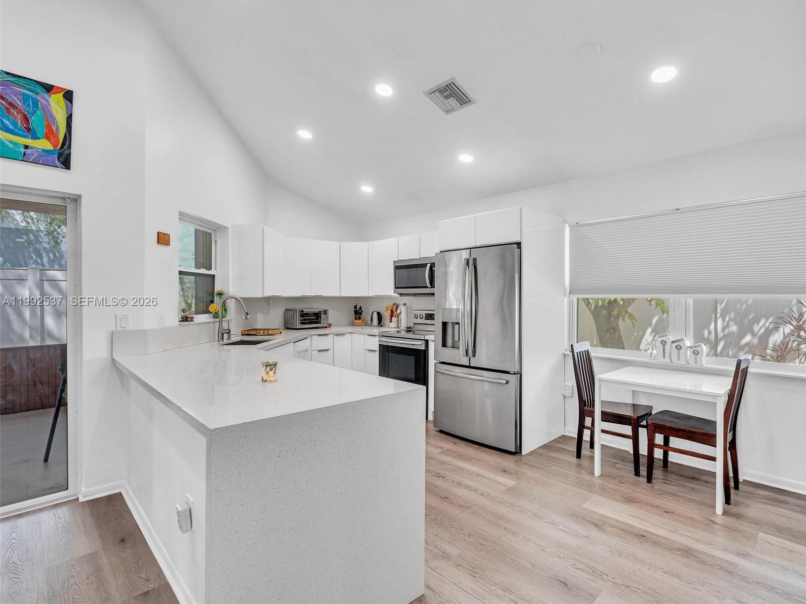 CORAL LAKES - Residential