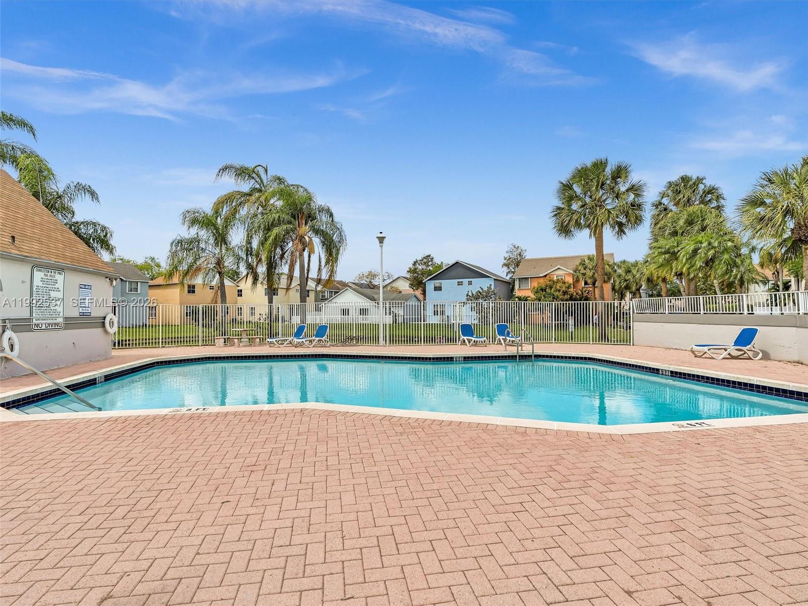 CORAL LAKES - Residential