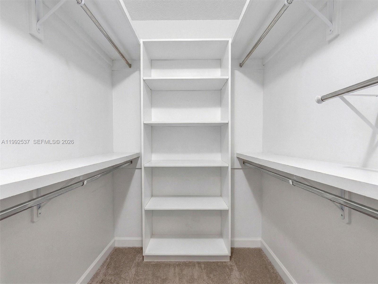 CORAL LAKES - Residential