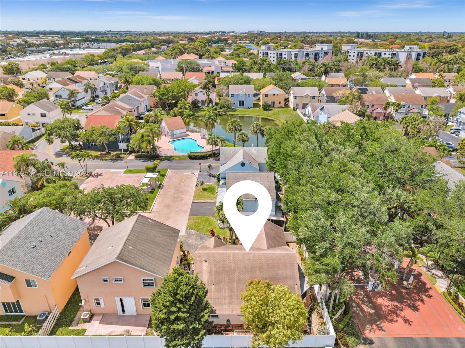 CORAL LAKES - Residential