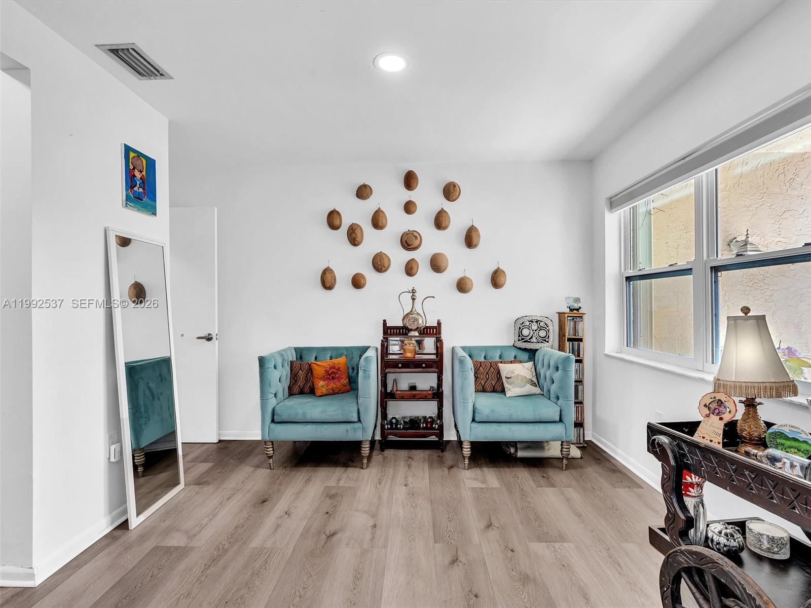 CORAL LAKES - Residential