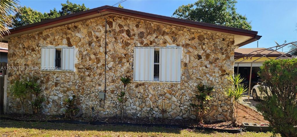 Photo of 142 NW 8th Ave, Dania Beach, FL 33004 (MLS # A11978378)