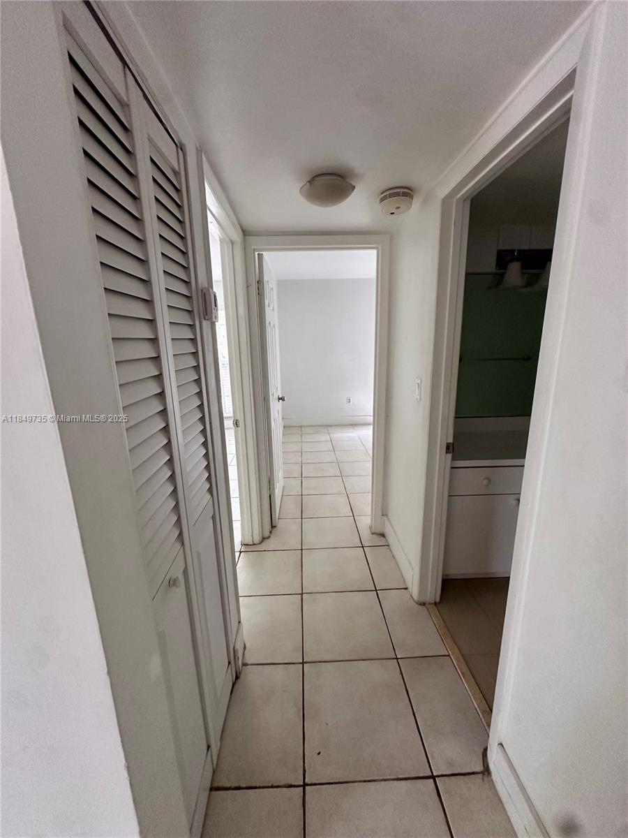 CYPRESS VILLAGE CONDO - Residential Lease