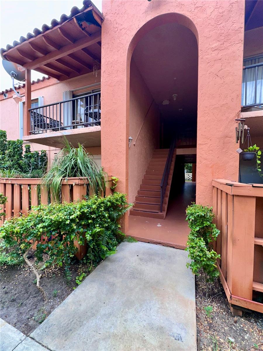 CYPRESS VILLAGE CONDO - Residential Lease