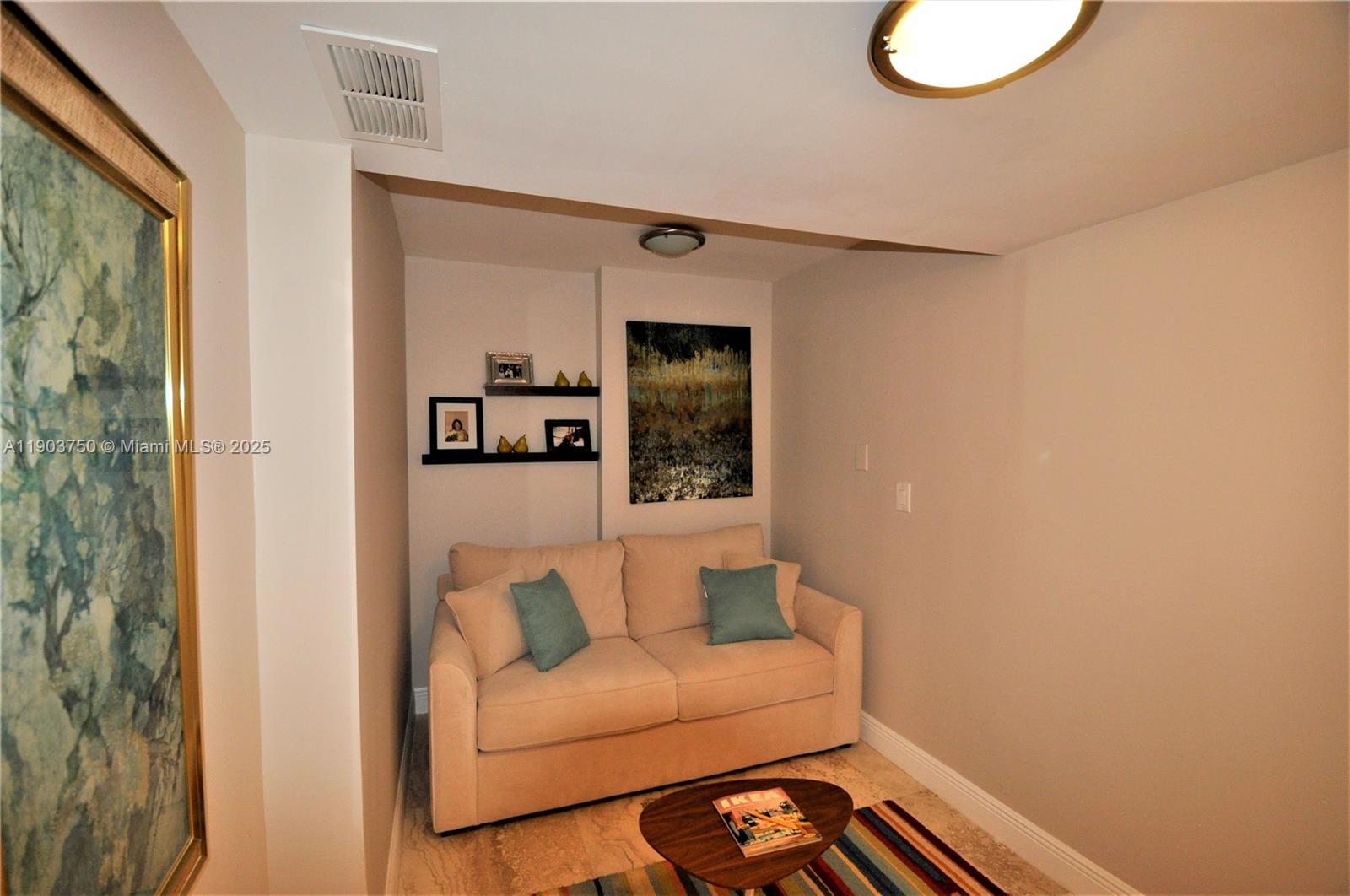 PRINCE GEORGE ARMS CONDO - Residential Lease