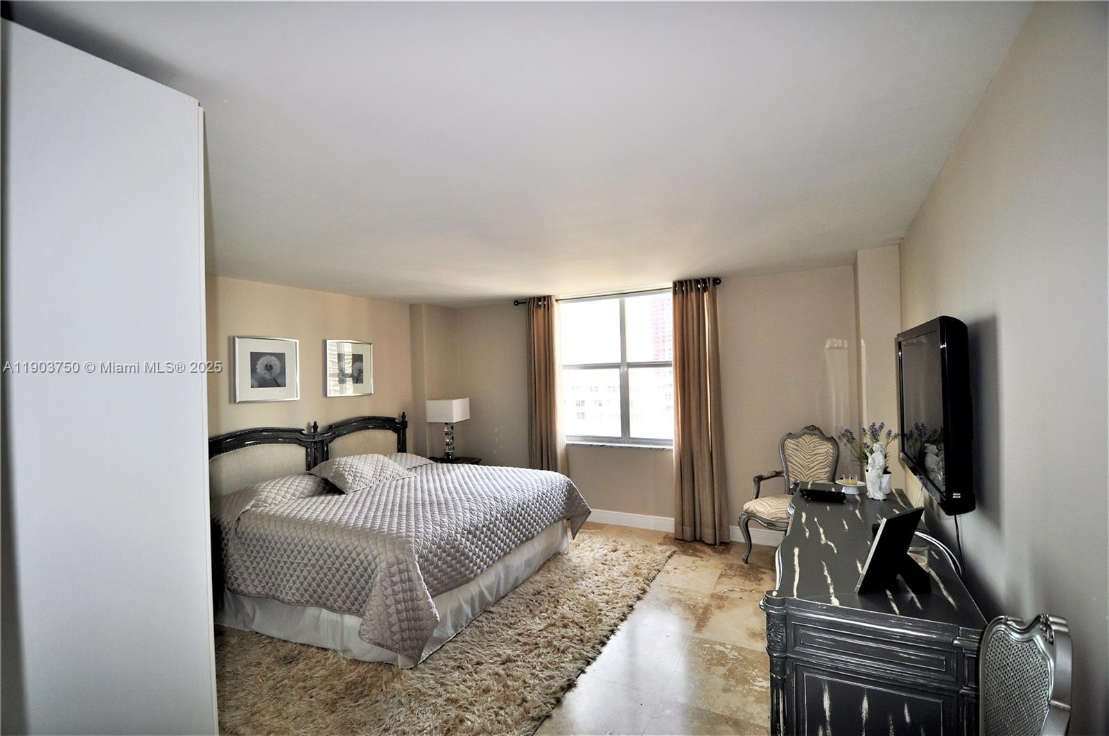 PRINCE GEORGE ARMS CONDO - Residential Lease