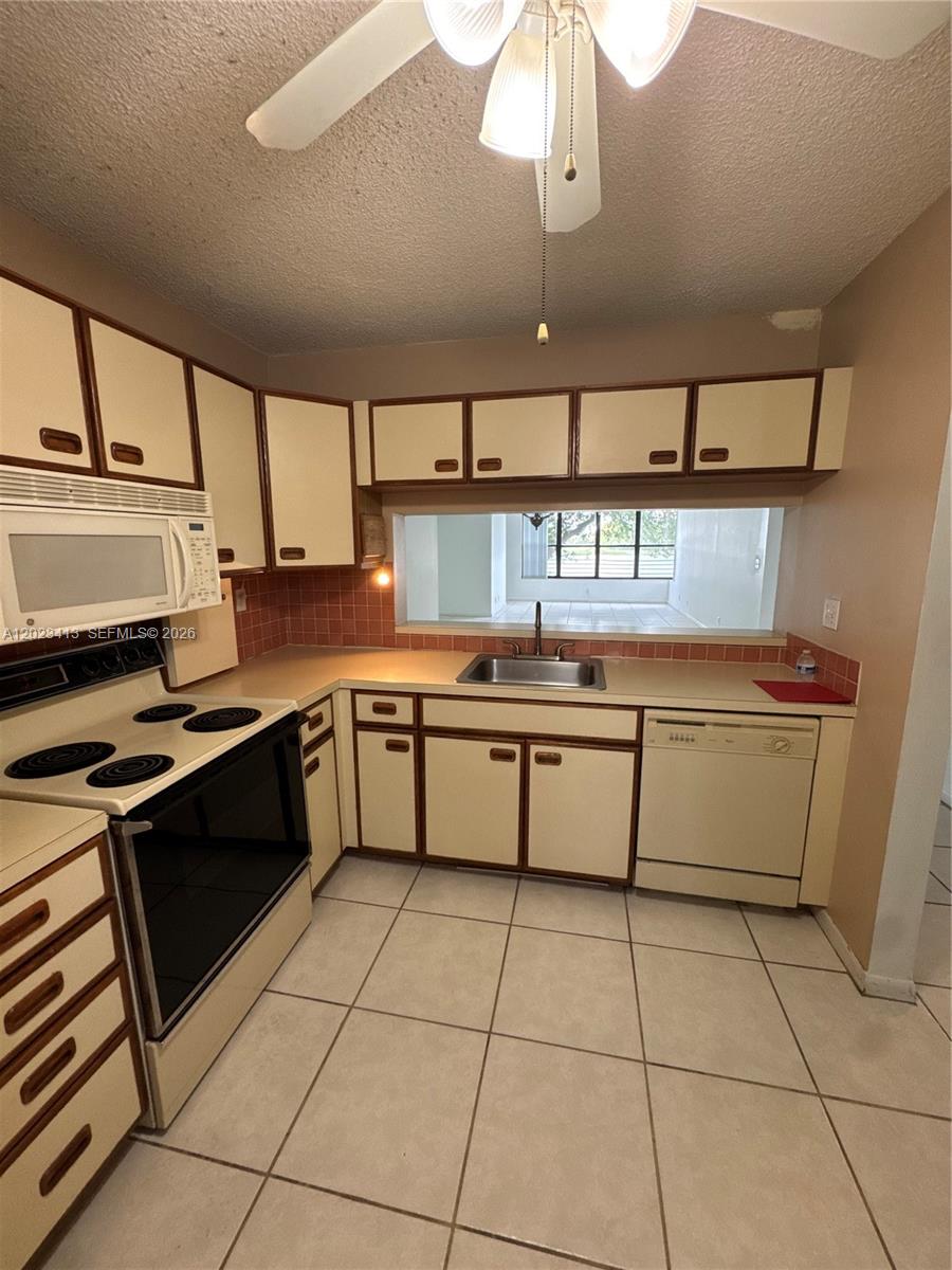 APPLEWOOD VILLAGE II-F CO - Residential