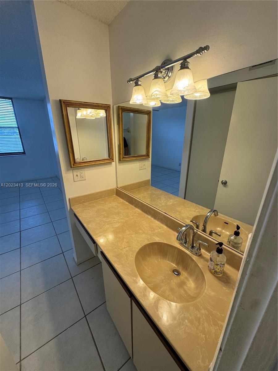 APPLEWOOD VILLAGE II-F CO - Residential