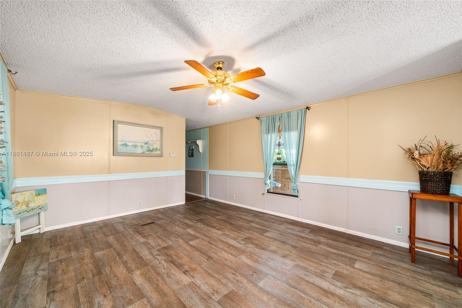 1145 Blue Jay Road