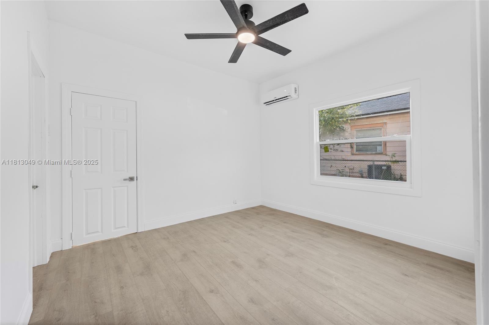 LAKE WORTH TOWN OF - Residential Lease