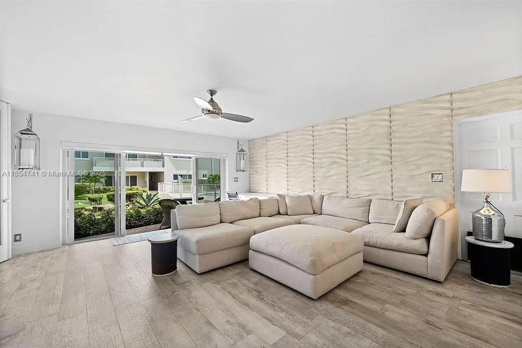 HILLSBORO IMPERIAL APTS C - Residential