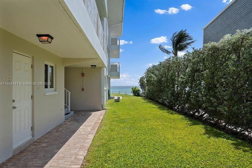 HILLSBORO IMPERIAL APTS C - Residential