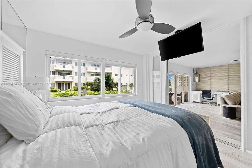 HILLSBORO IMPERIAL APTS C - Residential