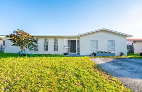 Photo of 10750 SW 173rd St, Miami, FL 33157 (MLS # A12018497)