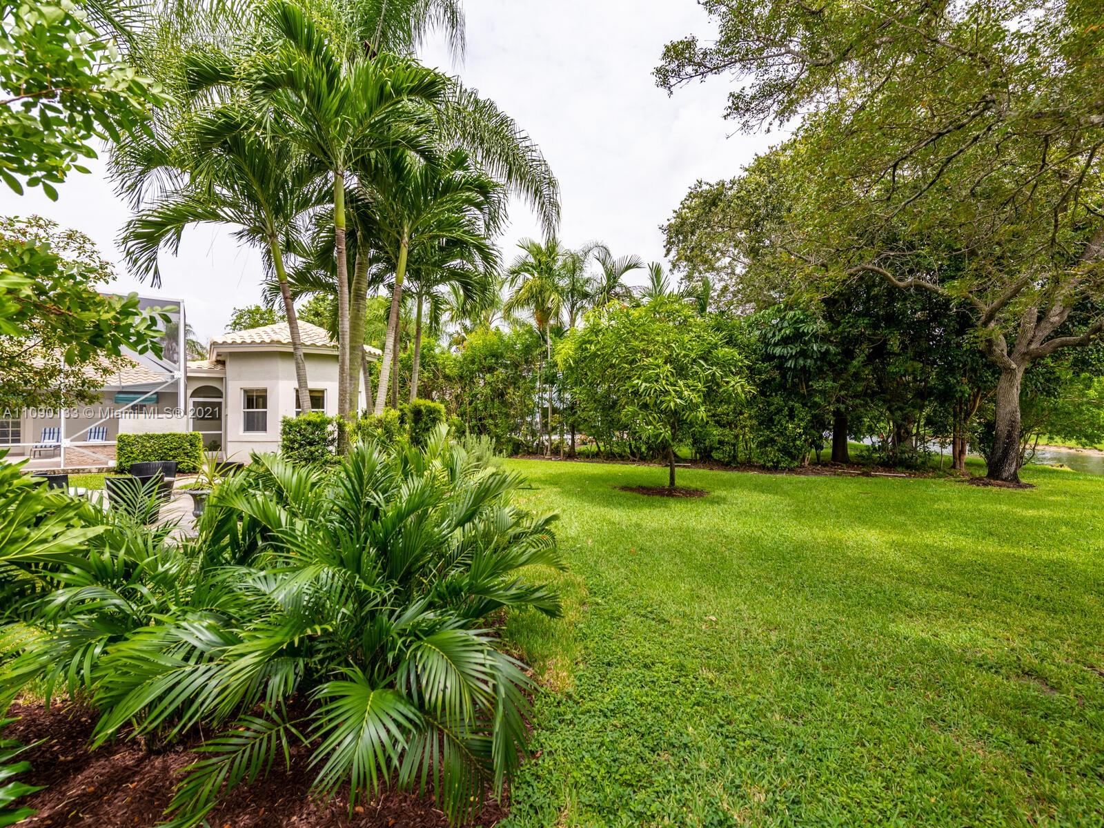 MAPLEWOOD - Residential