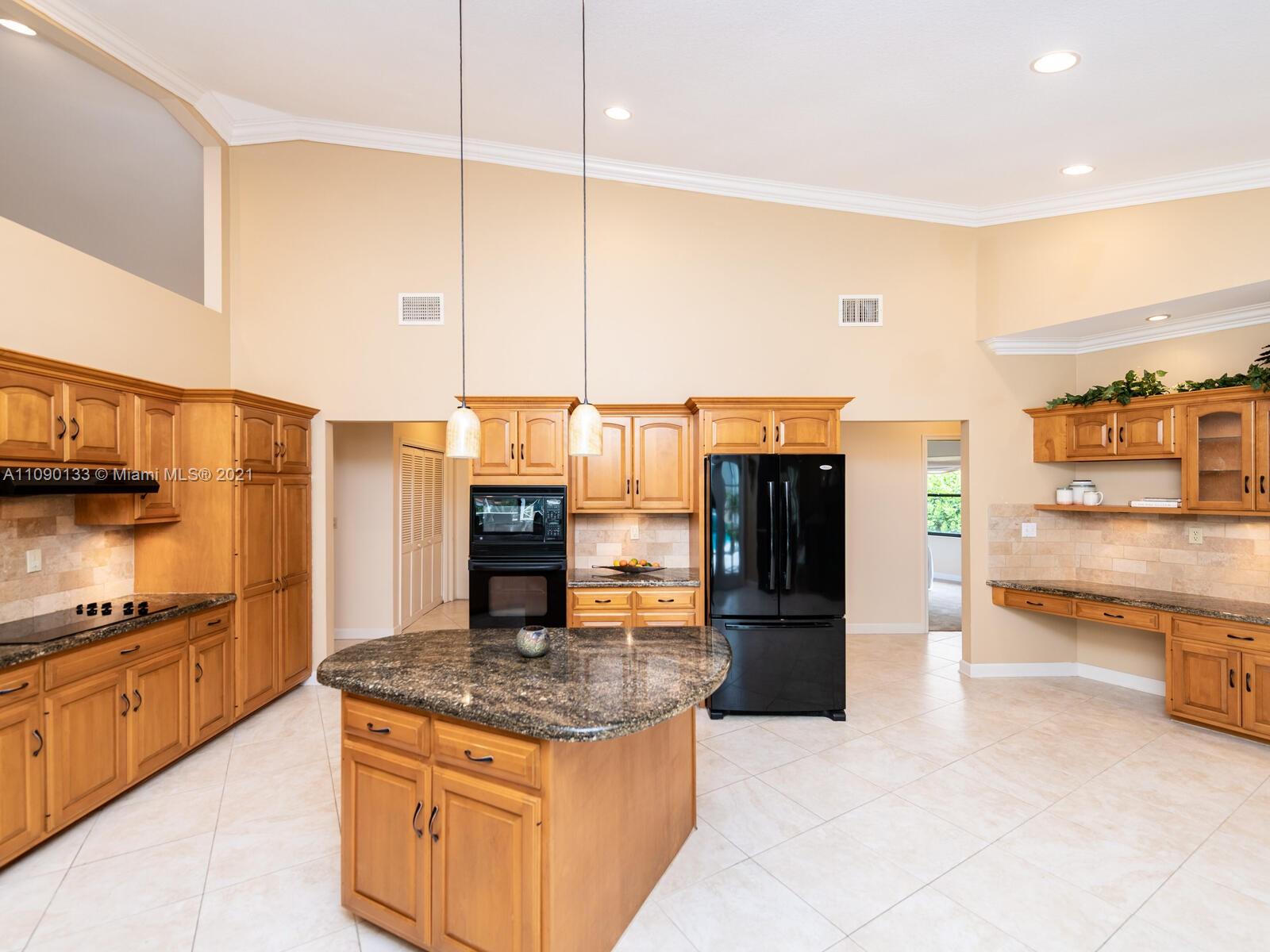 MAPLEWOOD - Residential