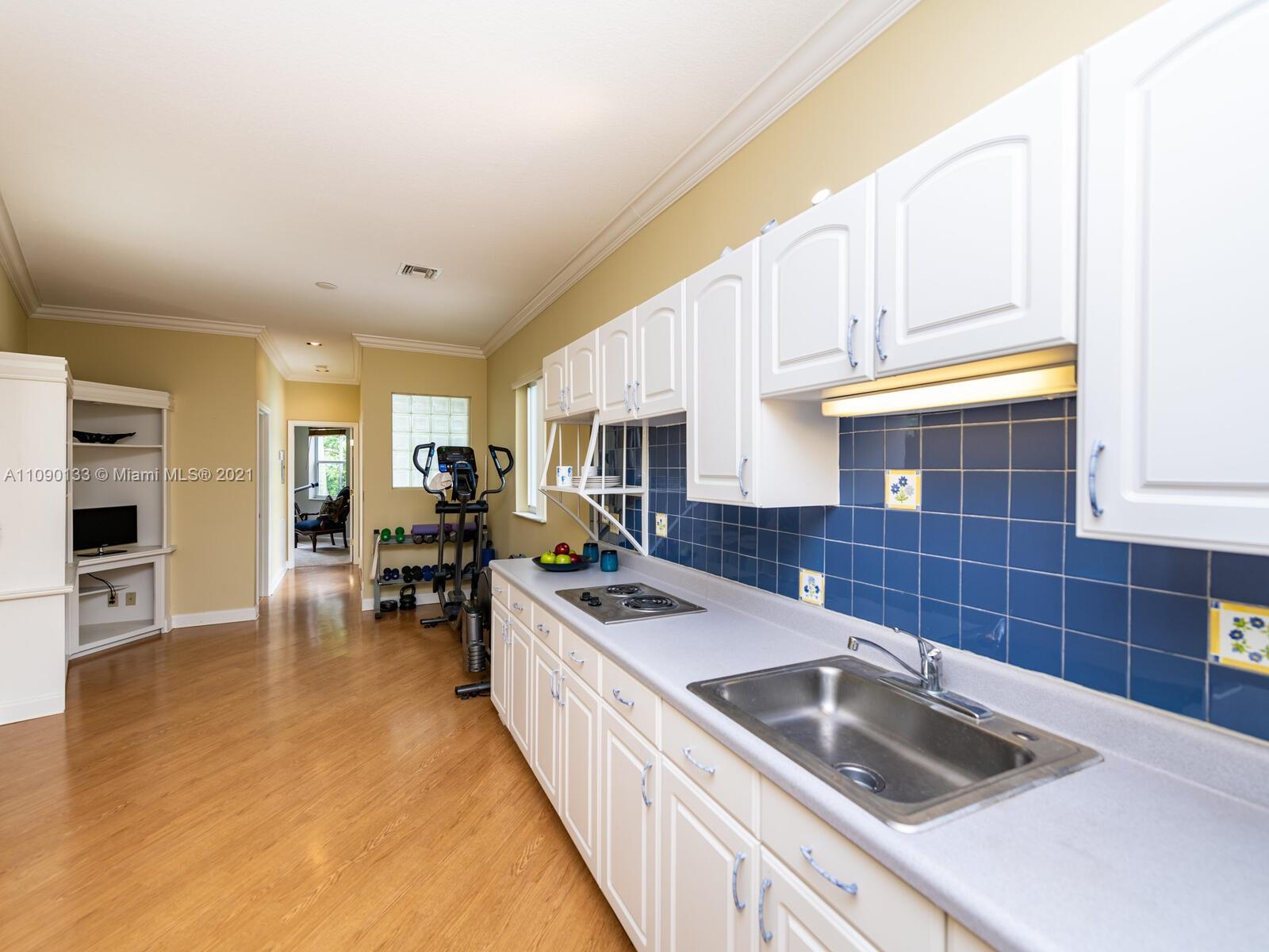 MAPLEWOOD - Residential