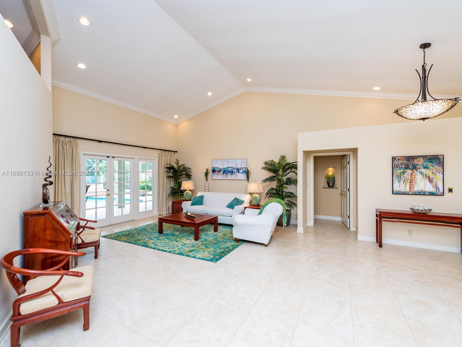 MAPLEWOOD - Residential