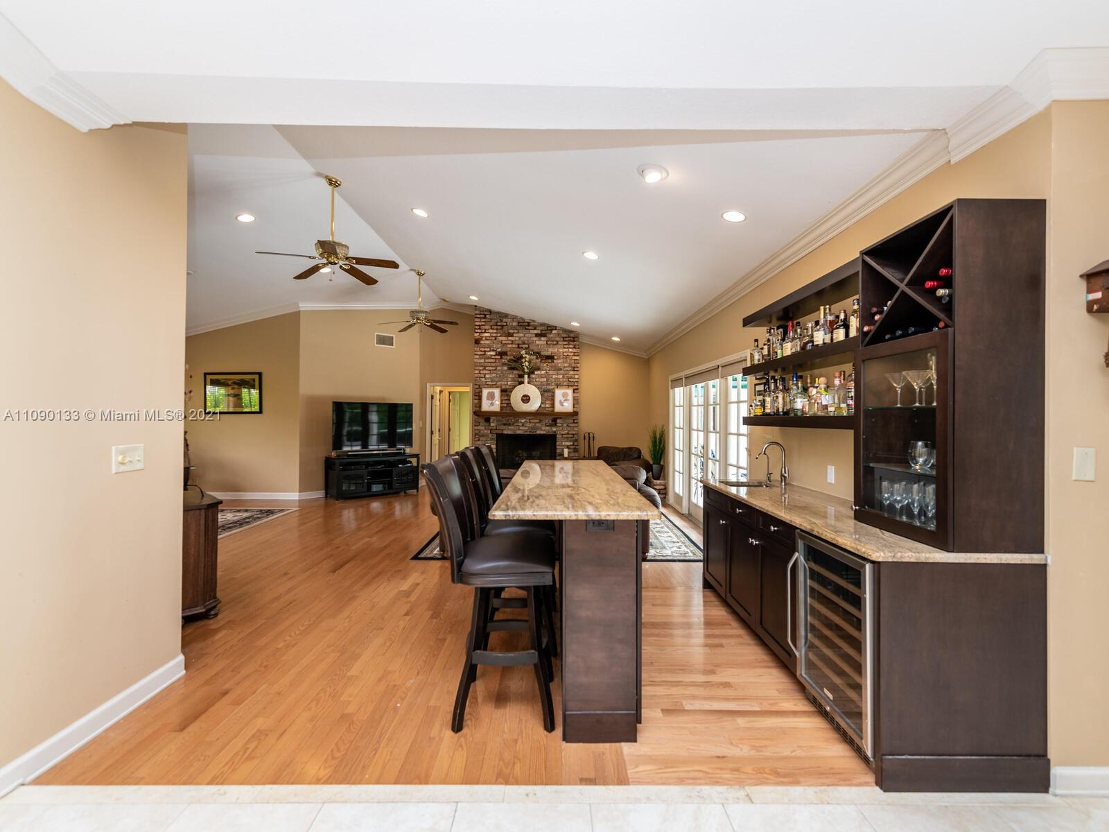 MAPLEWOOD - Residential