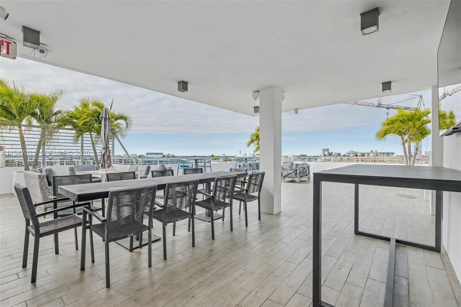 BAY HARBOUR ISLAND - Residential