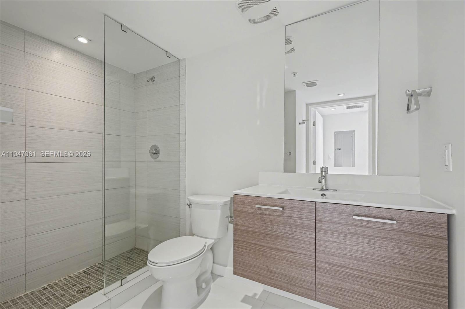 BAY HARBOUR ISLAND - Residential