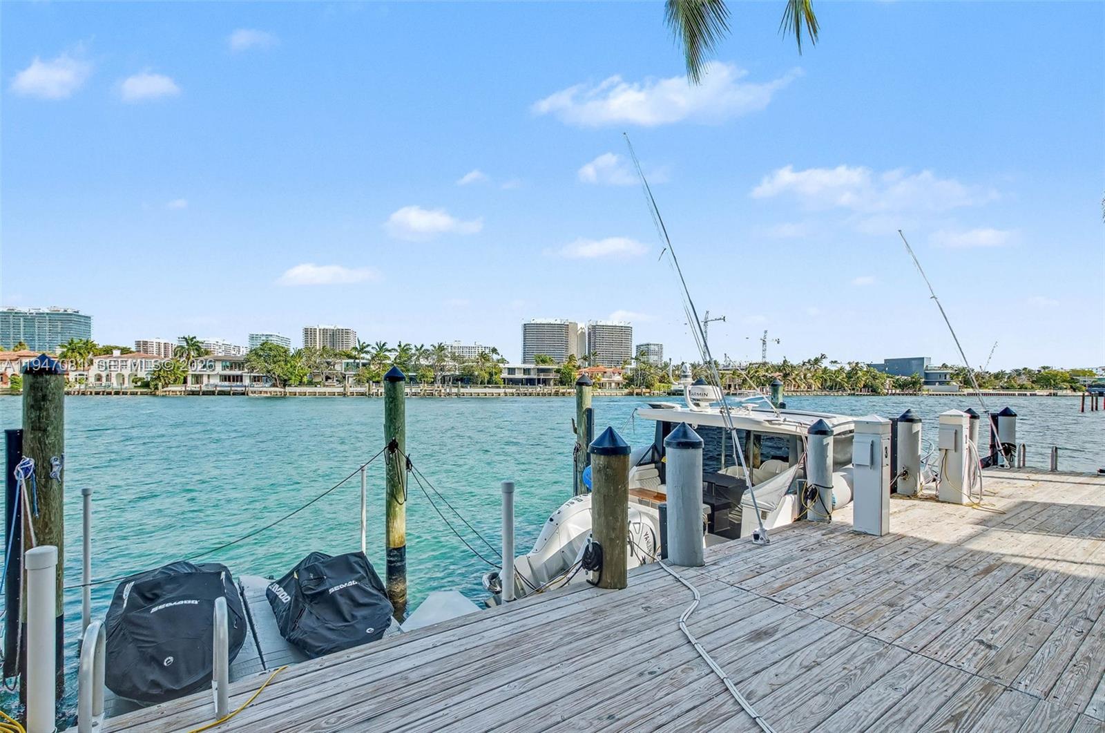 BAY HARBOUR ISLAND - Residential