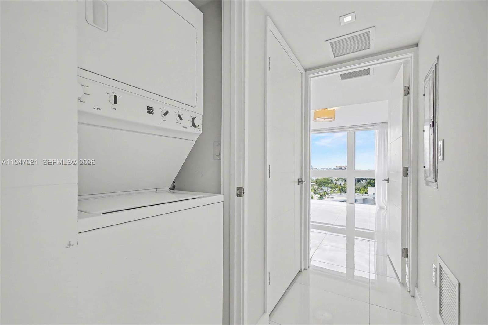 BAY HARBOUR ISLAND - Residential