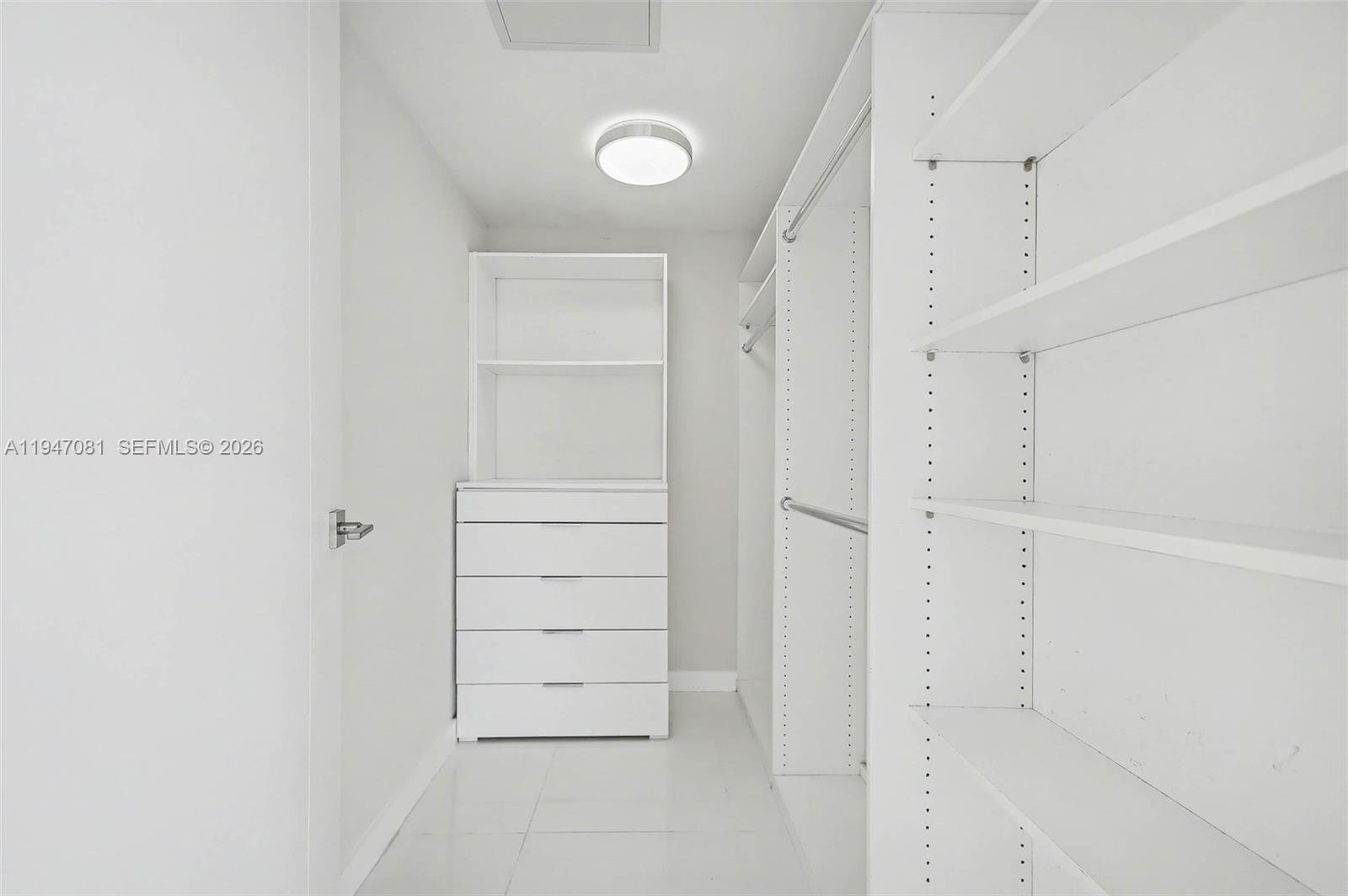 BAY HARBOUR ISLAND - Residential