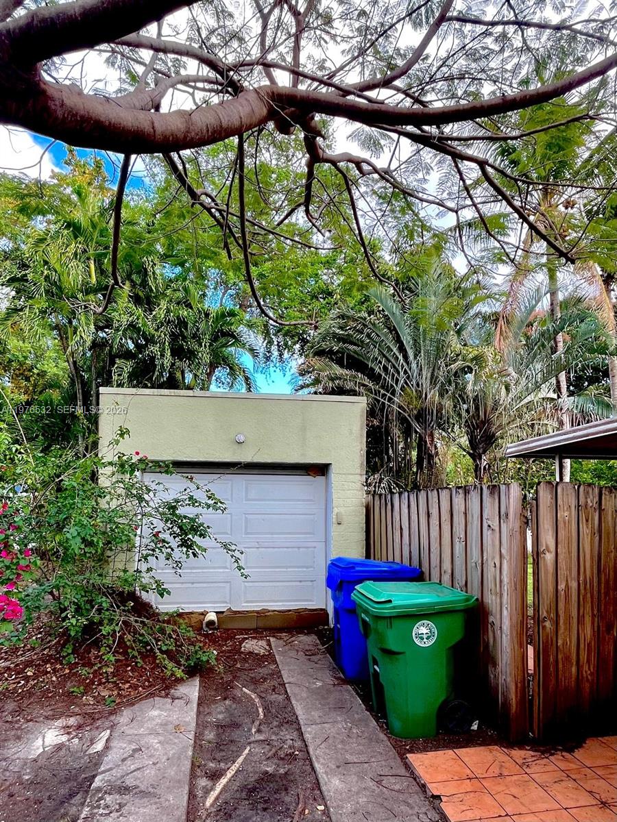 COUNTRY CLUB ADDN - Residential