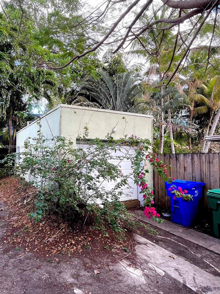 COUNTRY CLUB ADDN - Residential