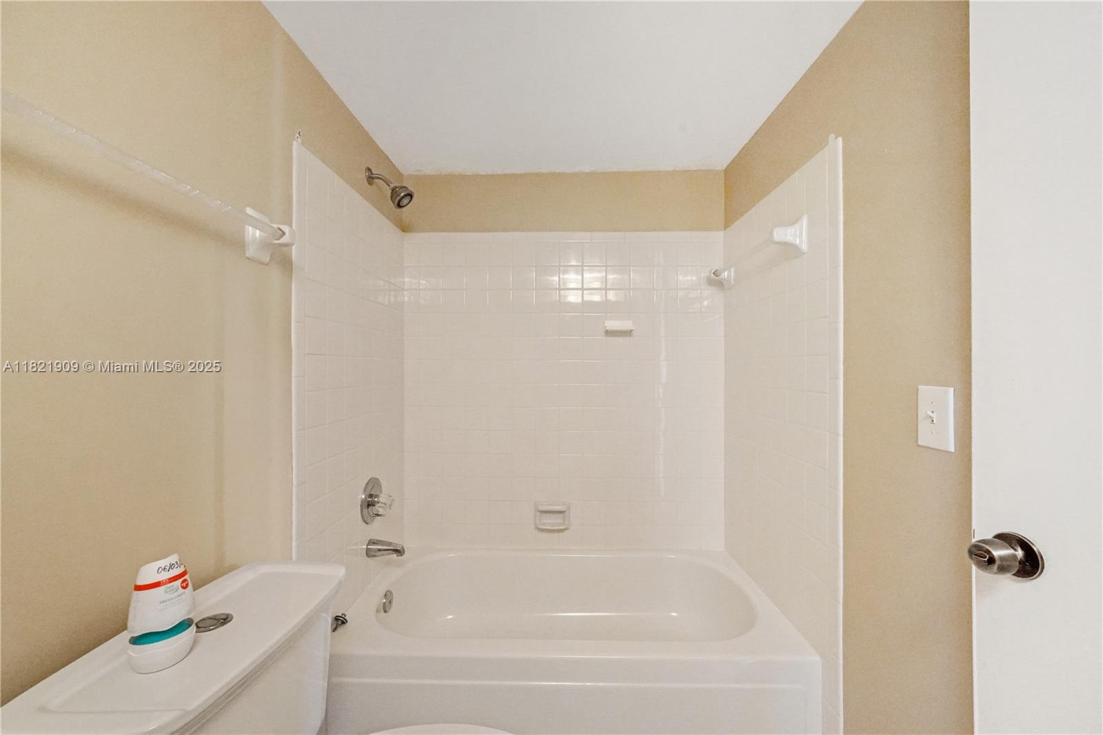 FAIRWAYS OF TAMARAC CONDO - Residential