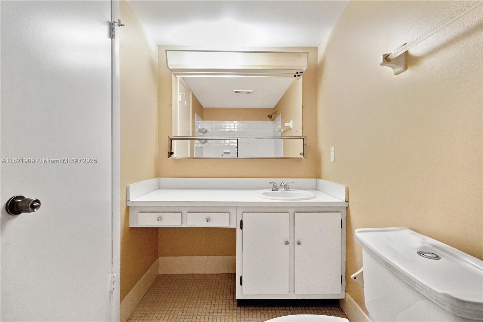 FAIRWAYS OF TAMARAC CONDO - Residential