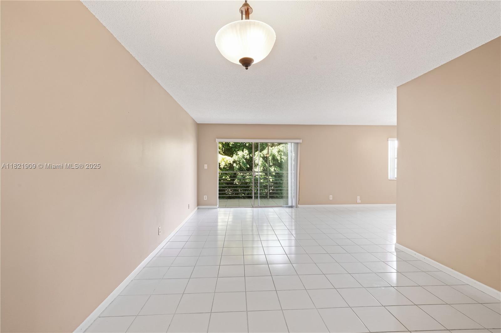 FAIRWAYS OF TAMARAC CONDO - Residential