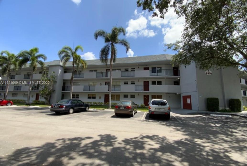 Property for Sale at 8305 Nw 61st St C305, Tamarac, Broward County, Florida - Bedrooms: 2 
Bathrooms: 2  - $114,900