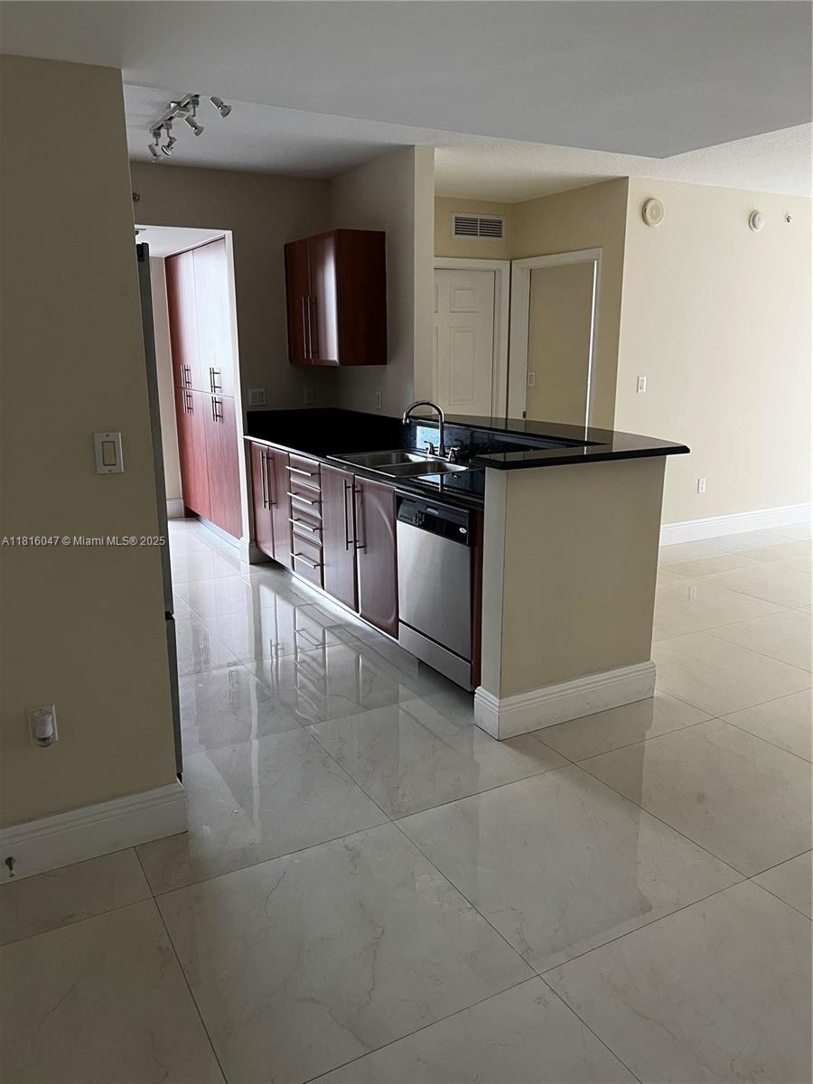 GABLES MARQUIS CONDO - Residential