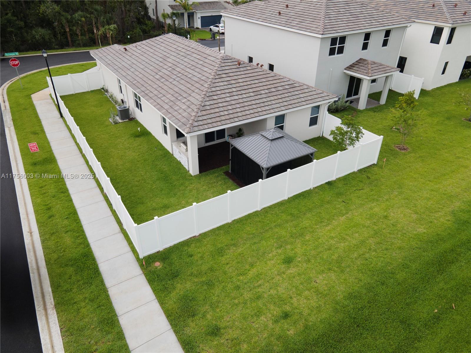 7214 Rockwood Rd