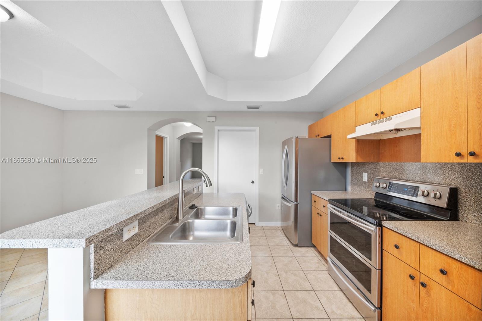 THUNDERBIRD PARK - Residential