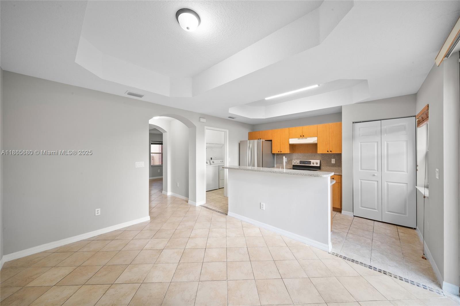 THUNDERBIRD PARK - Residential