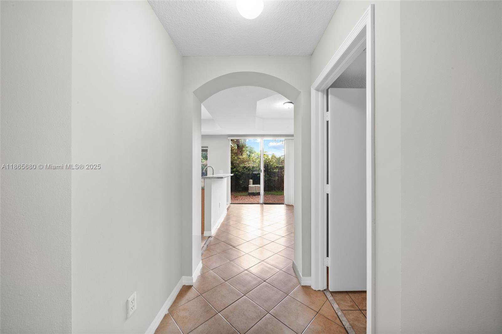 THUNDERBIRD PARK - Residential