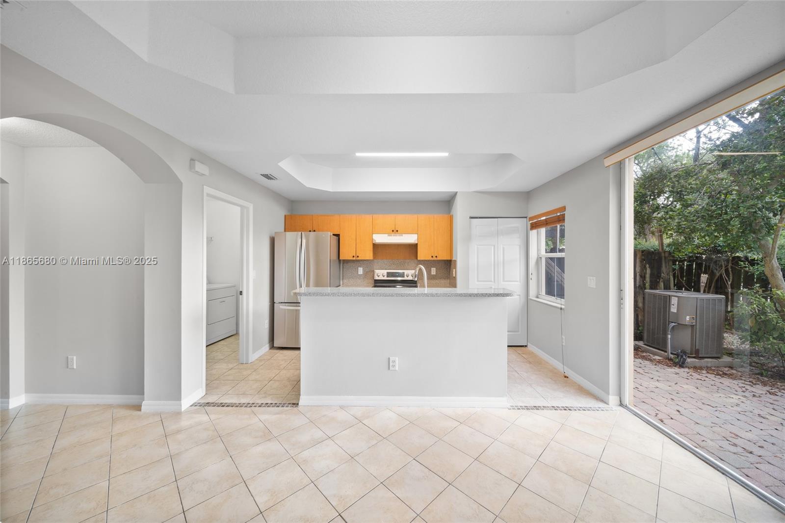 THUNDERBIRD PARK - Residential