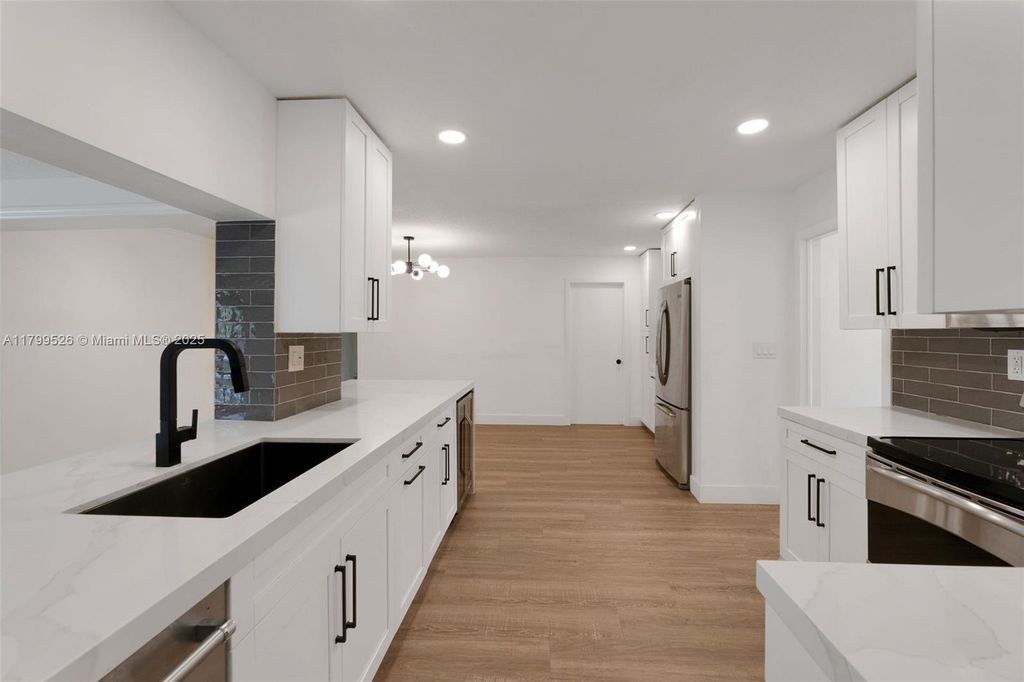 Photo of 6341 NE 22nd Ave, Fort Lauderdale, FL 33308 (MLS # A11799526)