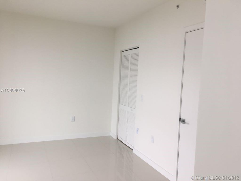 MIDTOWN DORAL - Residential Lease