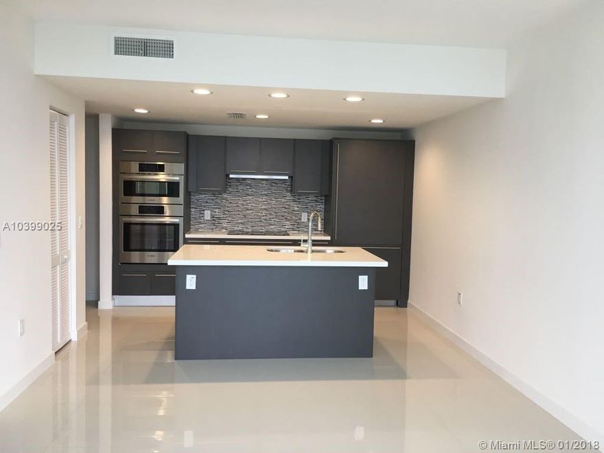 LOCATED IN THE NEW DEVELOPMENT OF MIDTOWN DORAL.  1 BEDROOM, 1 BATH, PLUS DEN.  BEAUTIFUL EUROPEAN KITCHEN WITH CENTER ISLAND, SOFT CLOSED DROWERS AND DOORS, AND HIGH END STAINLESS STEEL APPLIANCES, WHITE QUARTZ ACROSS THE KITCHEN.  EUROPEAN CABINETS AND QHITE QUARTZ IN BATHROOM W. ITH FRAMELESS SHOWER DOOR. WALK-IN CLOSETS WITH ELFA CLOSETS. USER CONTROLLED AND AUTOMATED THERMOSTAT, KEYLESS FINGERPRINT DOOR ENTRY, AND PROGRAMABLE ON MOBILE DEVICE. VERY CONVINIENT LOCATION FROM DOLPHIN MALL, INTERNATIONAL, AND MAIN HIGHWAYS.