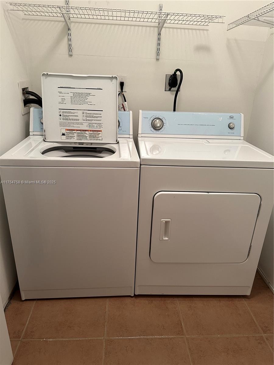 STONEBRIDGE GARDENS SECTI - Residential