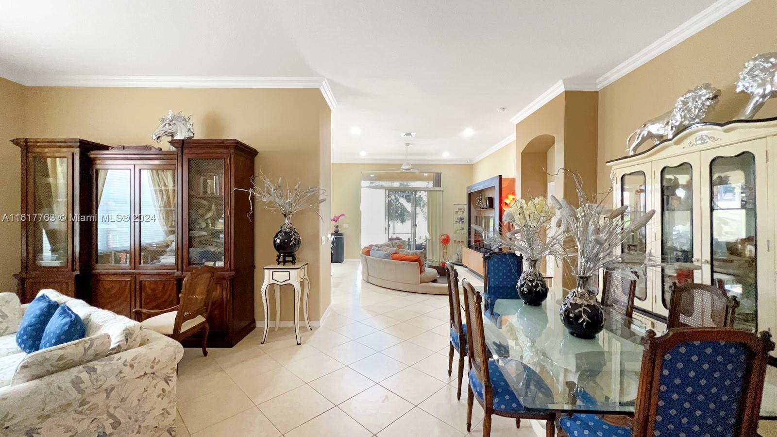 TUSCANY PAR A/B - Residential